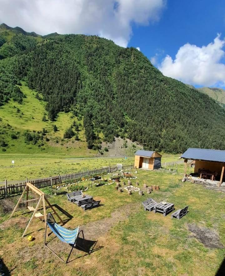 Guesthouse Pirimze Dartlo Esterno foto